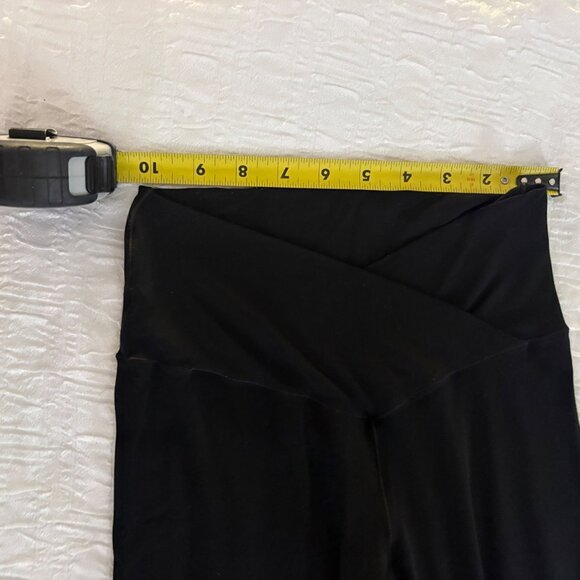 Offline By Aerie Real Me Super Flare High Rise Crossover Leggings Black S - Picture 10 of 12